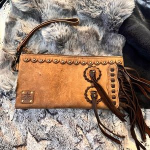 STS clutch with fringe